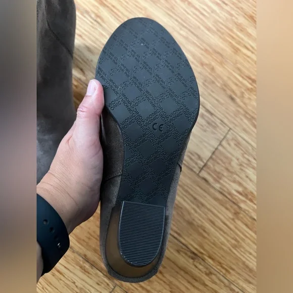 Vionic Gray Ankle Boots - Picture 3 of 7